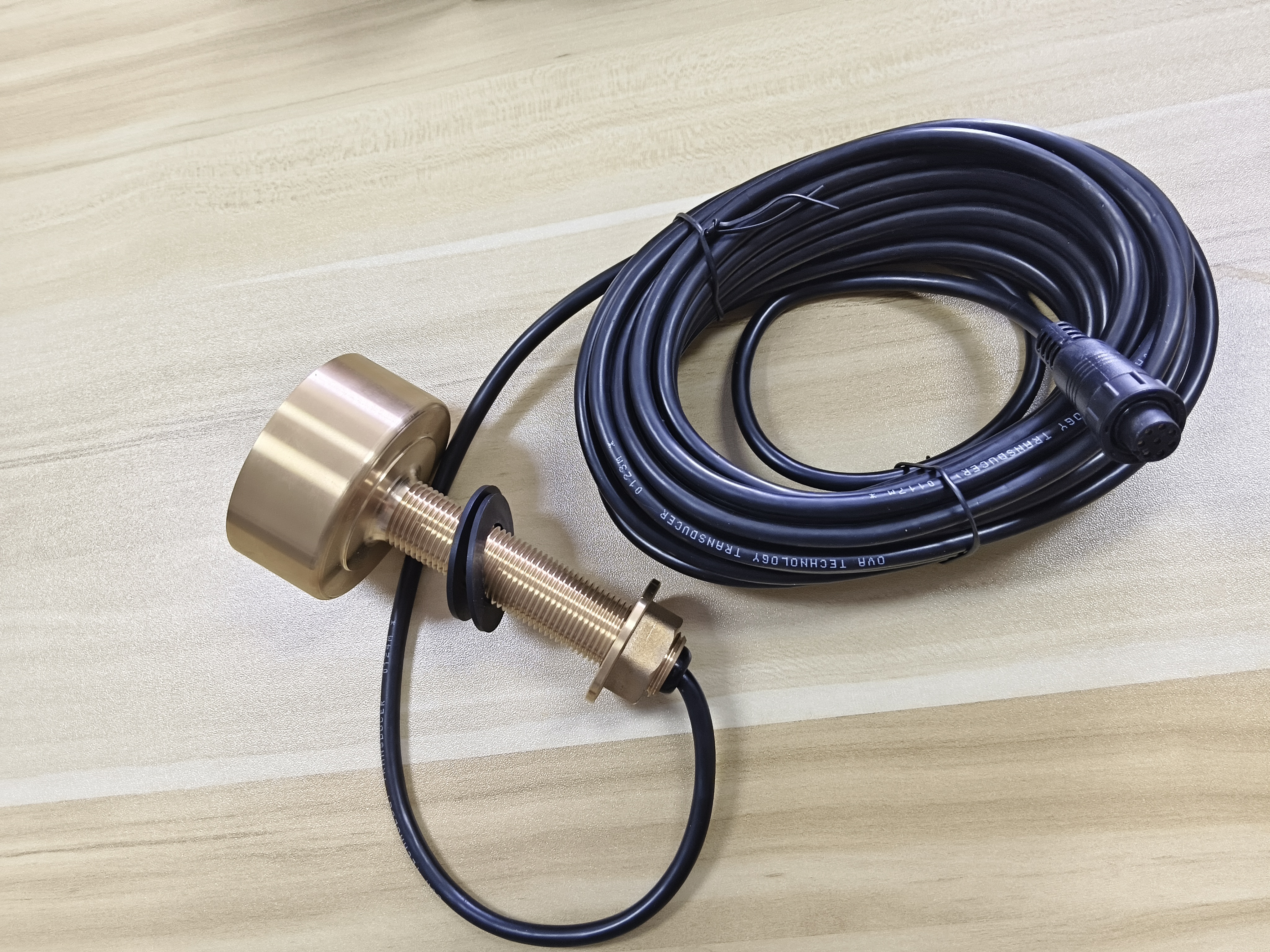 Matsutec TD-25B 4Pin / 8Pin /  - đánh giá và giá Fish Finder Transducer